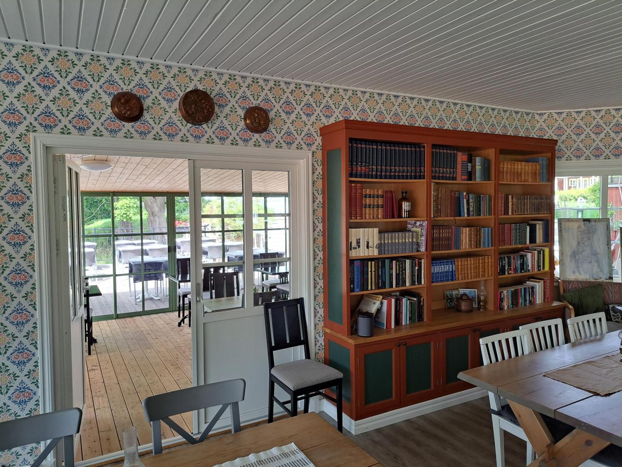 Smalandsgarden Hotel Gränna Екстериор снимка