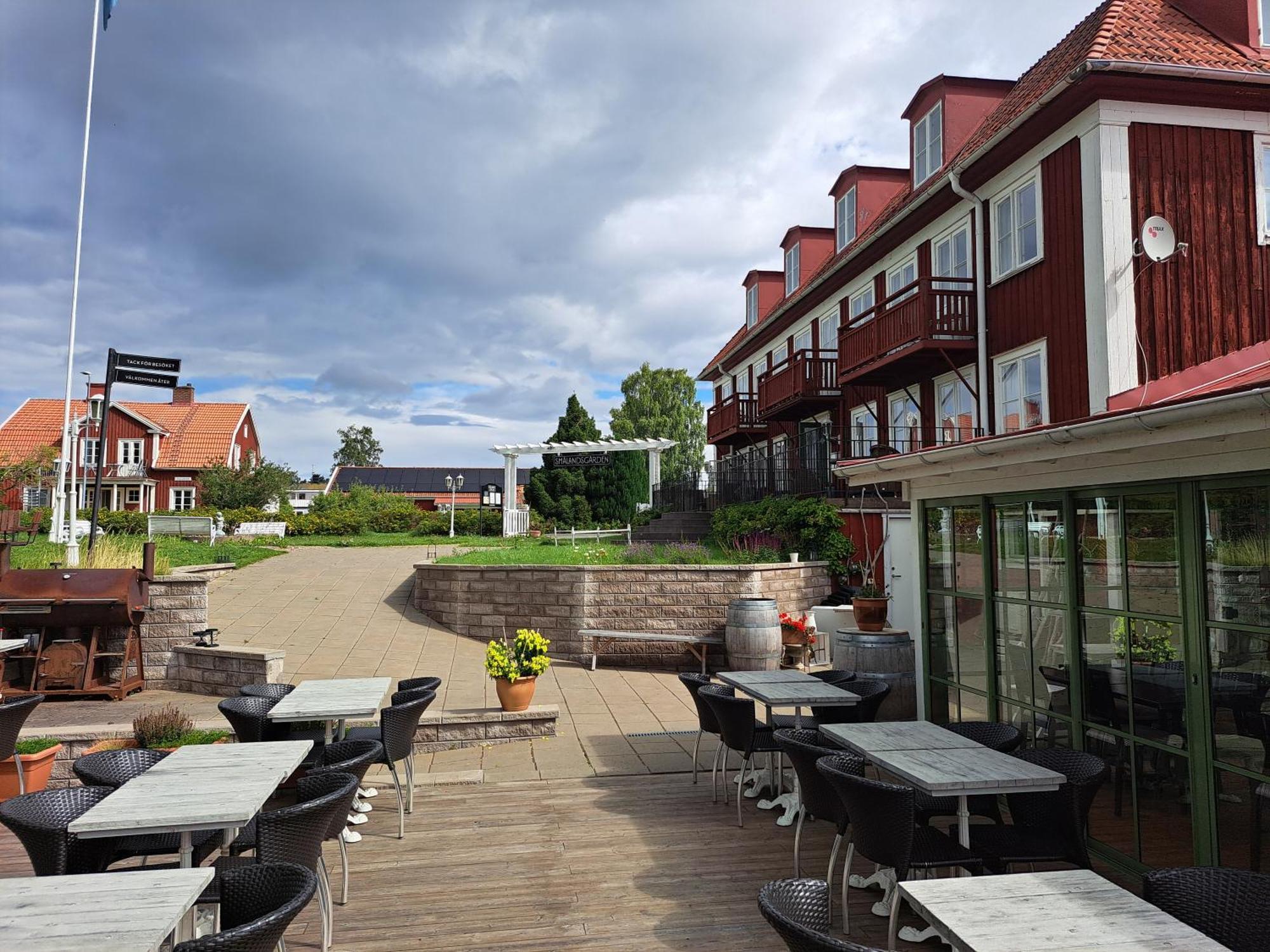Smalandsgarden Hotel Gränna Екстериор снимка