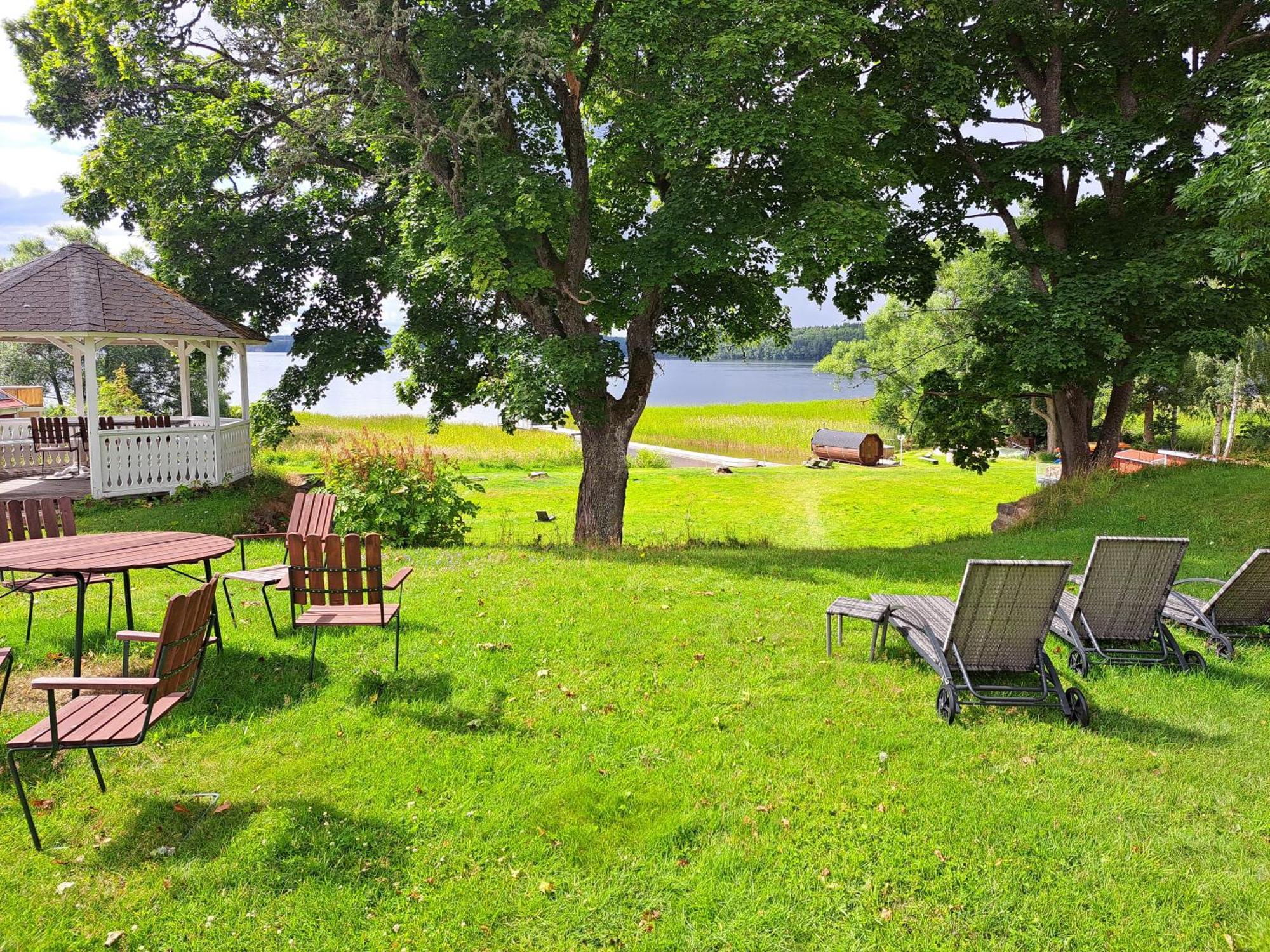 Smalandsgarden Hotel Gränna Екстериор снимка
