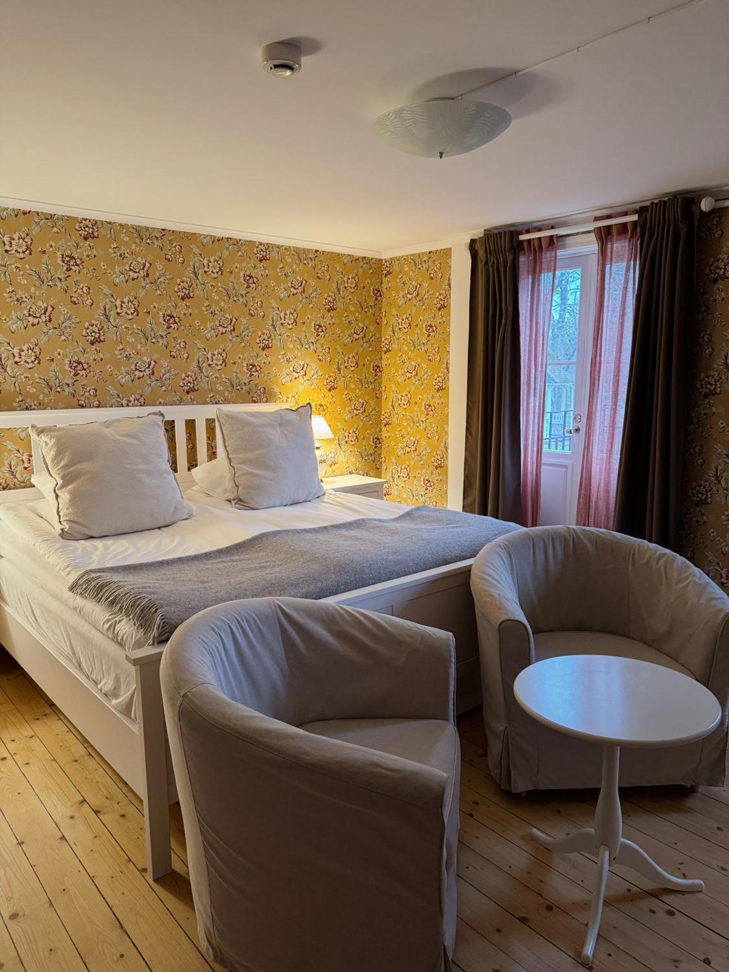 Smalandsgarden Hotel Gränna Екстериор снимка