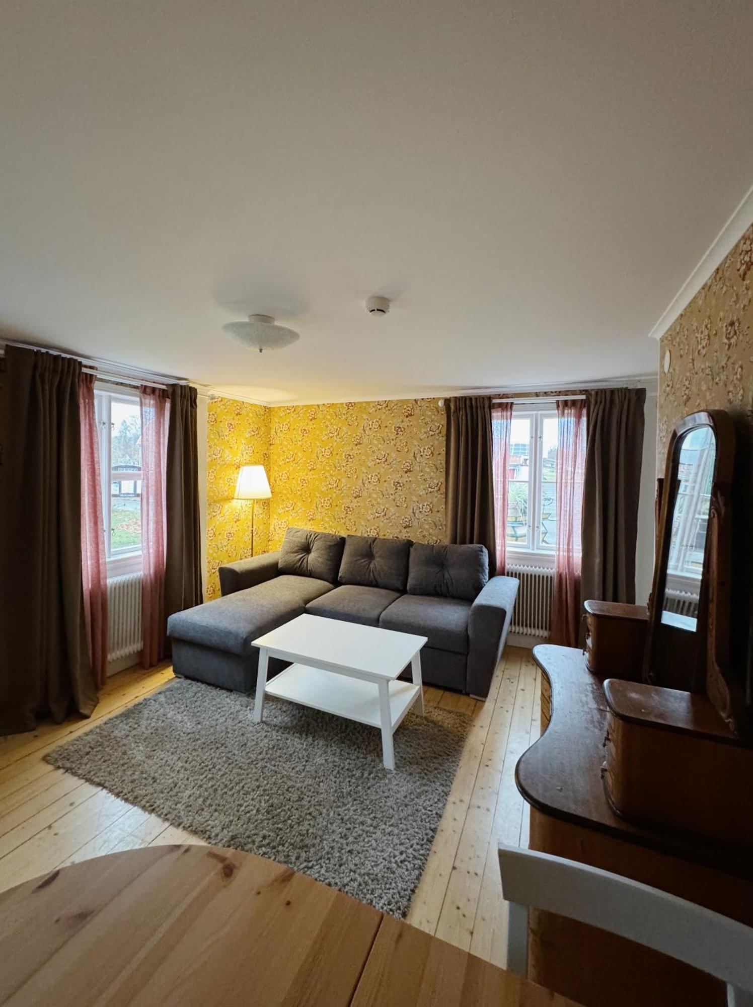 Smalandsgarden Hotel Gränna Екстериор снимка
